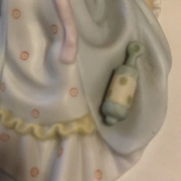 Vintage 1999 precious moments pastel-colored baby keepsake - Picture 2 of 6